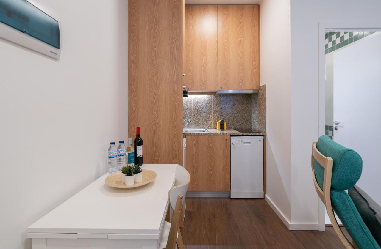 Host Wise - Modern Studios With Terrace - Walk Everywhere Porto Zewnętrze zdjęcie