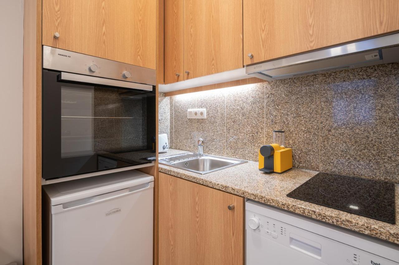 Host Wise - Modern Studios With Terrace - Walk Everywhere Porto Zewnętrze zdjęcie