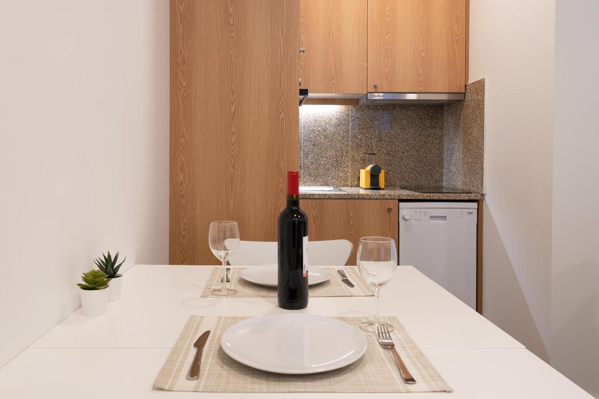 Host Wise - Modern Studios With Terrace - Walk Everywhere Porto Pokój zdjęcie